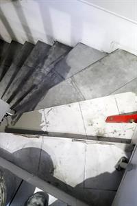 Fliesendesign Treppen -  Vorher